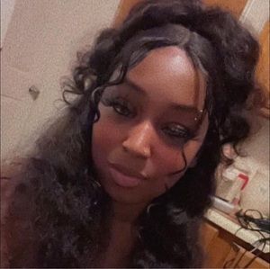 Meet your Posher, Thickiee